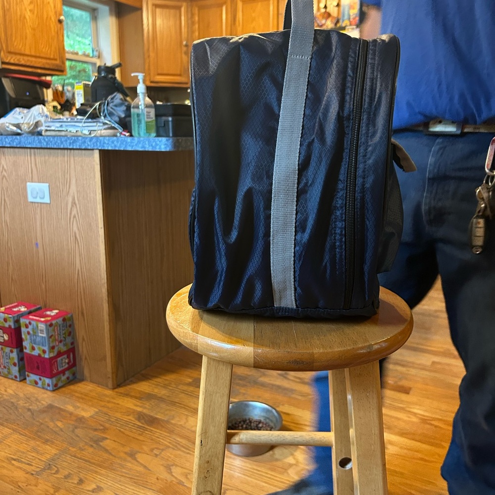 Black Minimalist Toiletry Bag for Travel